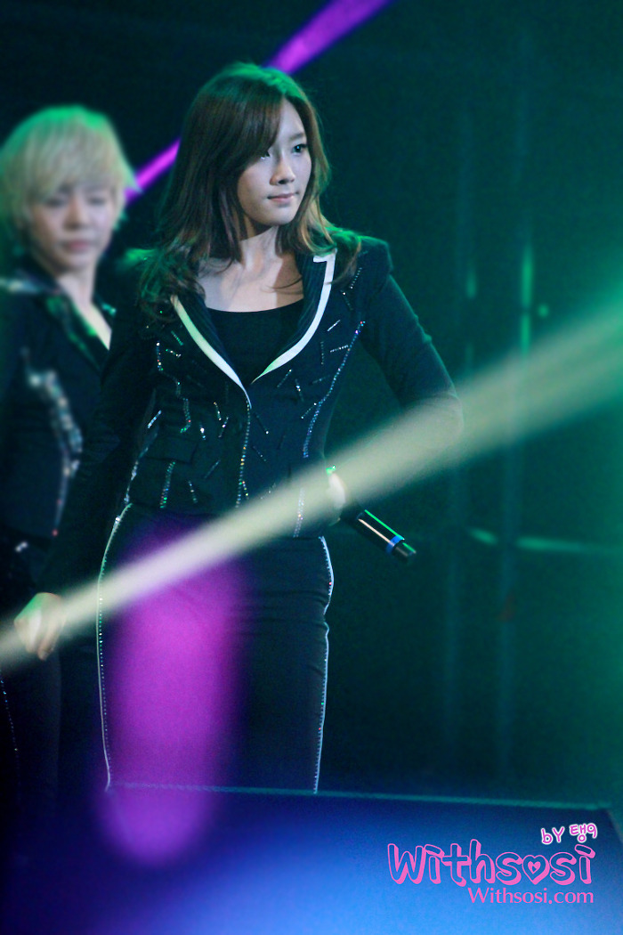[PIC][21-10-2012]SNSD biểu diễn tại "GS&Concert" vào tối nay - Page 11 116560465087F043040AD3