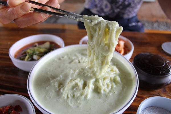 초가집손칼국수 이미지