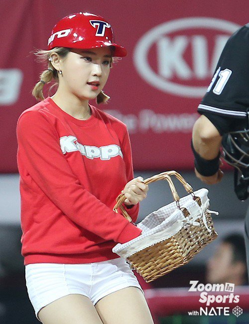 KIA 배트걸 윤영서
