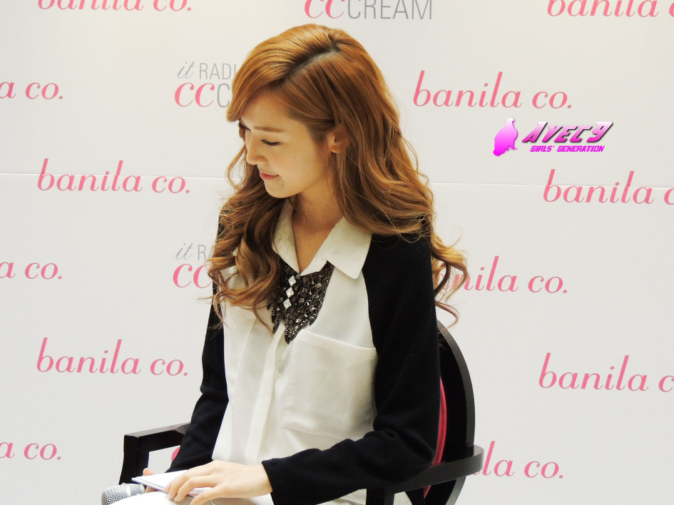 [PIC][12-02-2013]Jessica xuất hiện tại sự kiện "Banila Co Beauty Talk" vào chiều nay - Page 3 27460F3A511C8F0E200385