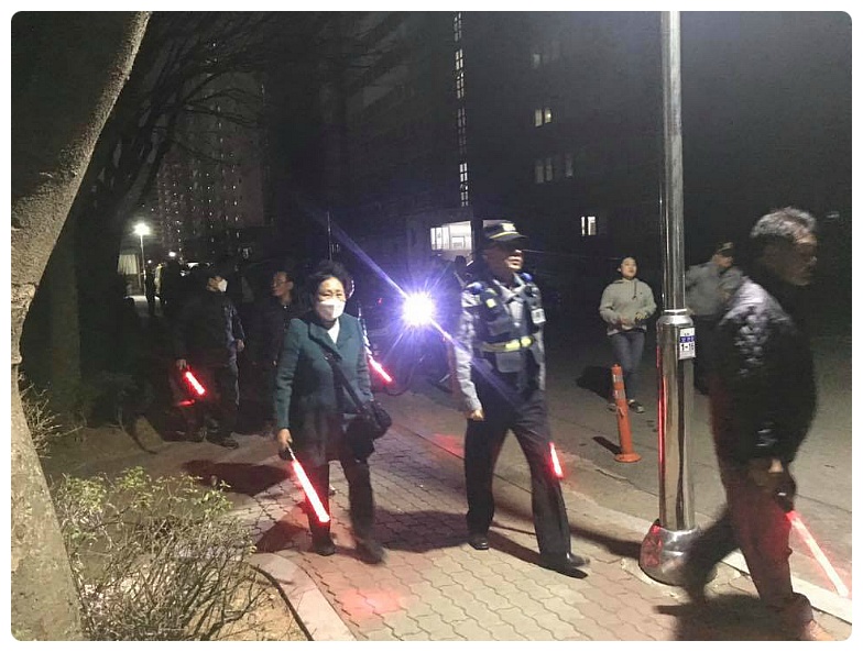 더블클릭을 하시면 이미지를 수정할 수 있습니다