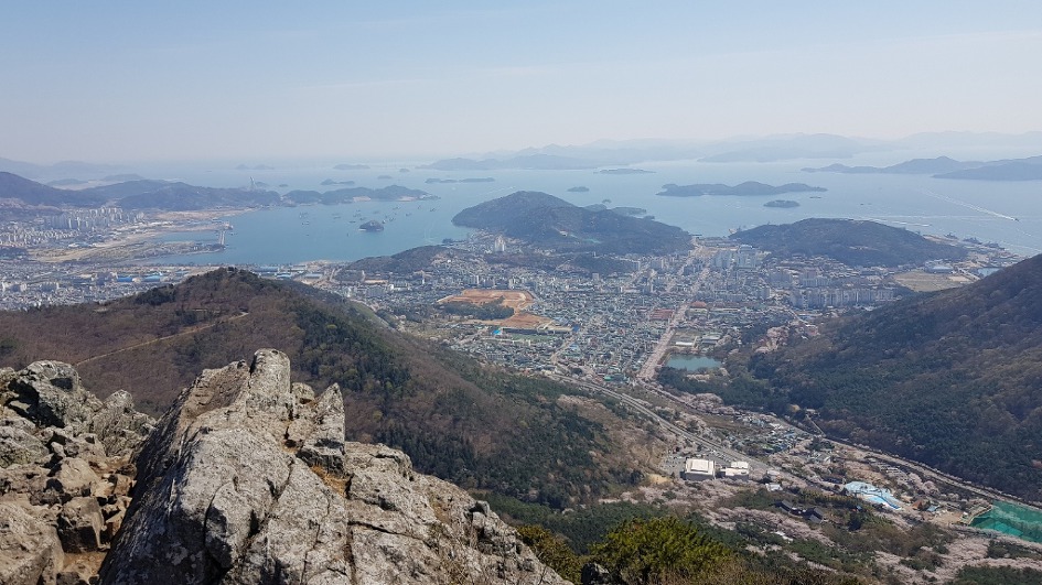 불모산과 장복산 꽃길만 걸었다