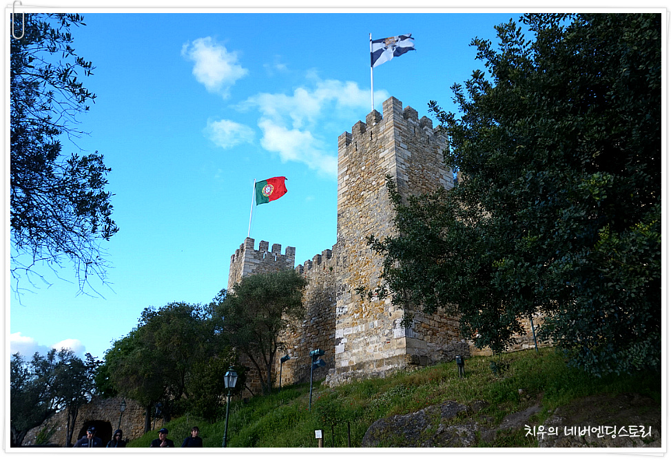 리스본 - 성 조지(Saint. Jorge) 성(城), 4월 25일다리. 코메르시우 광장,호시우 광장/포르투- 동 루이스 1세다리