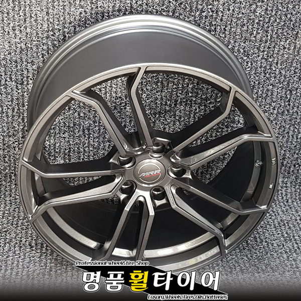 명품휠타이어 MRR(8110) 건메탈 18인치 휠 사제휠 순정휠