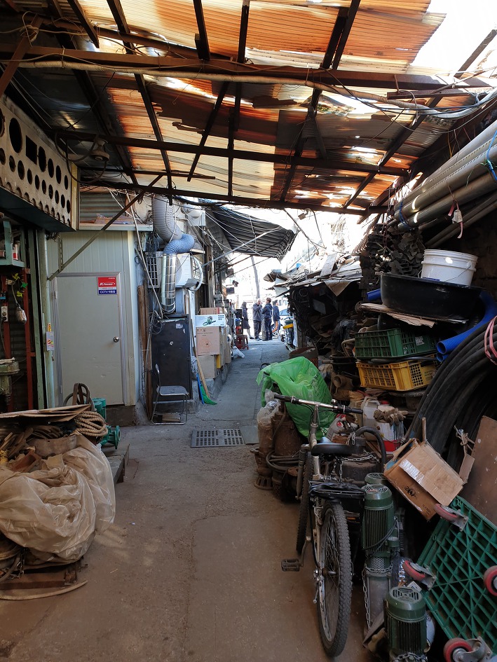 서울 중구 종로구 가볼만한곳 충무로 진양상가에서 종로 세운상가까지 을지로 인쇄골목과 창경궁로 철공소골목
