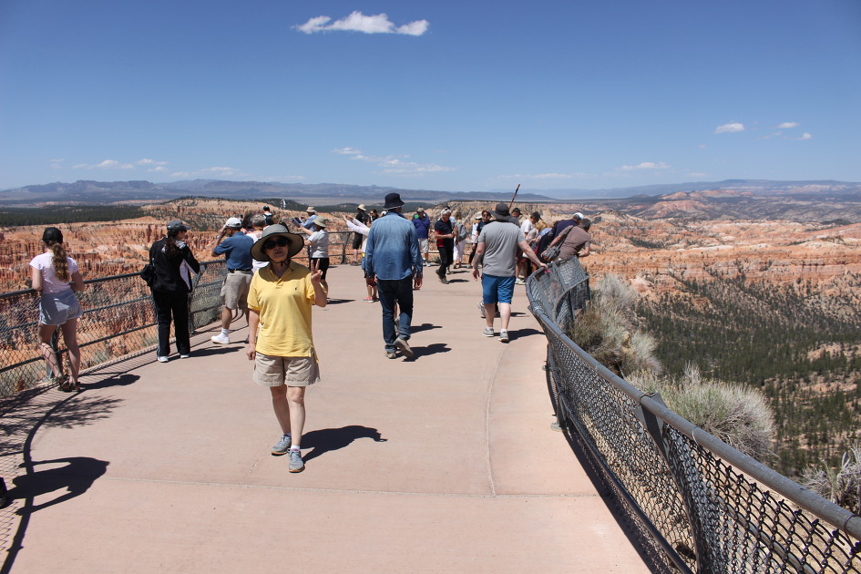 [Bryce Canyon NP]붉은색,주황색, 분홍색이 선명한 후두가 만든 마치 다른 세상 같은 미로[그랜드 서클 여행 #5]