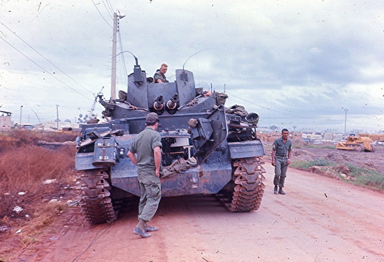 미군의 베트콩 킬러 무기였던 M42 더스터 대공 자주포- US Viet Cong Killer Weapon M42 Duster A.A Self propelled Gun 